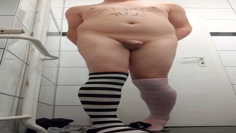 Unexperienced, small tits