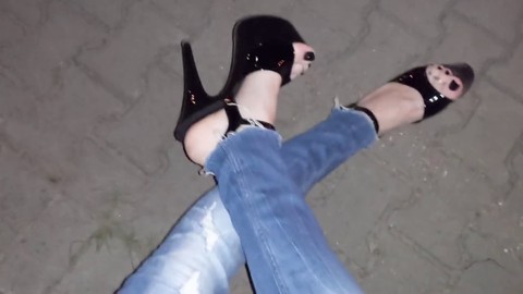 Amateur crossdresser Heelex struts in denim and high heels in public
